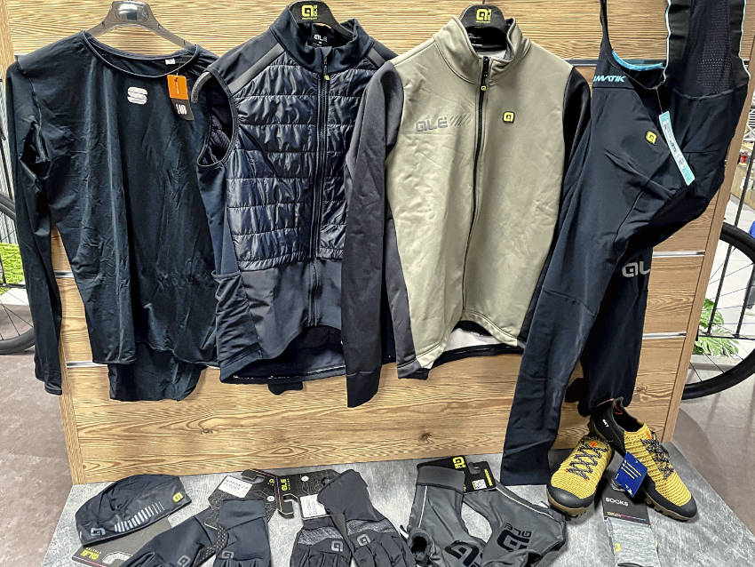 Abbigliamento invernale per il gravel biking